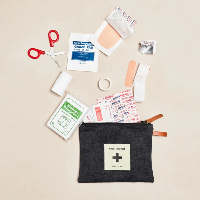 First Aid Kit Asado